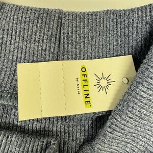 NWT OFFLINE BY AERIE THUMB UP CROPPED LONG SLEEVE SHIRT